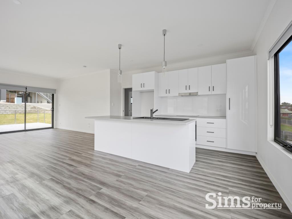 10/7-9 Malachi Ct, Newnham, TAS 7248