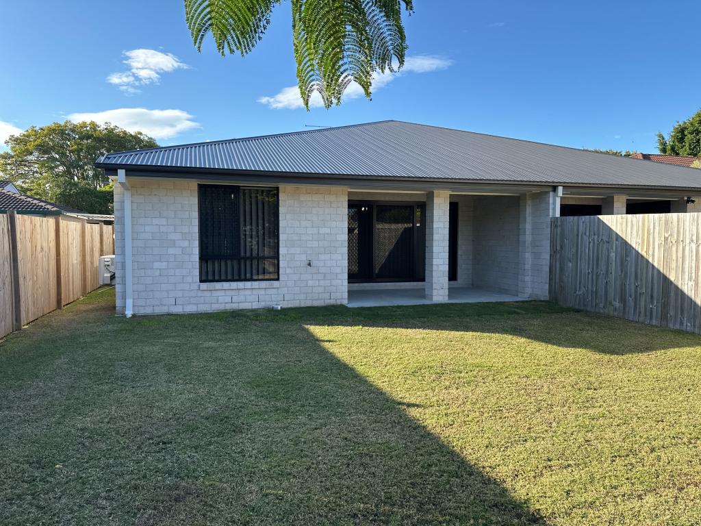 2/297 Colburn Ave, Victoria Point, QLD 4165