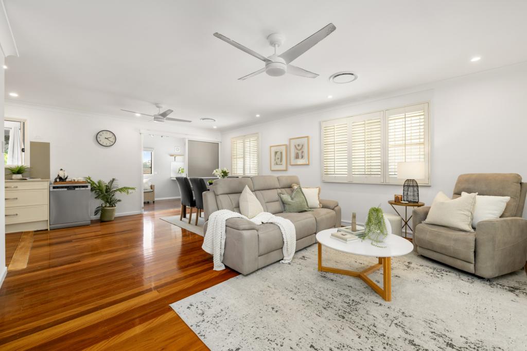 14 Hepburn St, Stafford Heights, QLD 4053