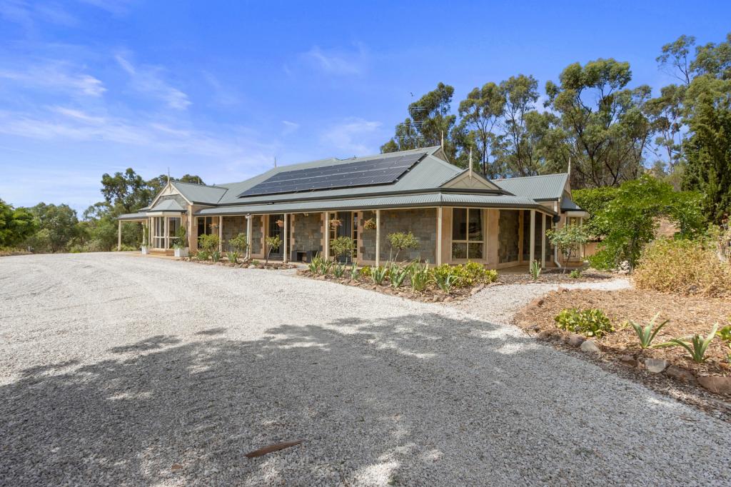 66 Neagles Rock Rd, Clare, SA 5453