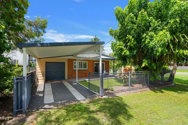 29 Boland St, Westcourt, QLD 4870