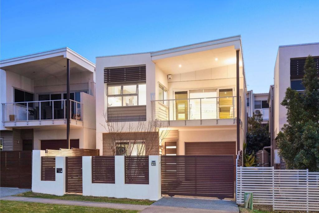 10 Ovey St, Morningside, QLD 4170