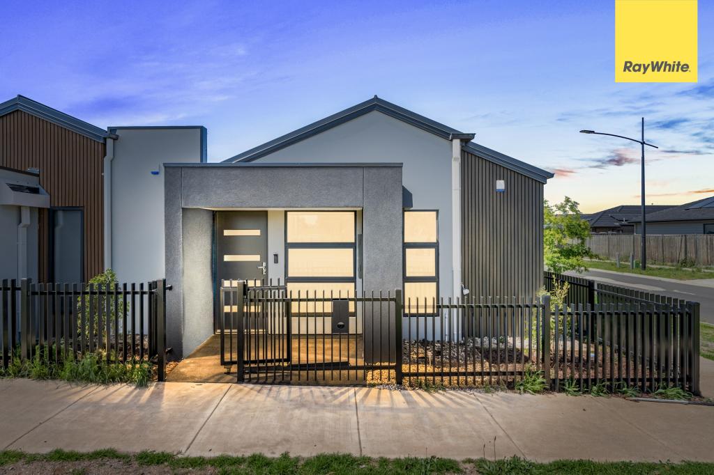 15 Biota Walk, Weir Views, VIC 3338
