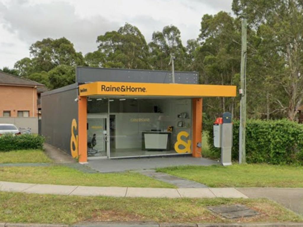 25 O'Sullivan Rd, Leumeah, NSW 2560