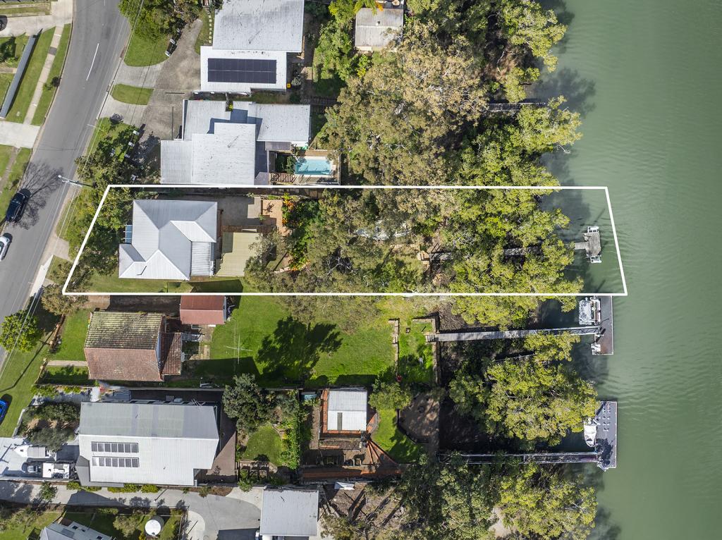 76 HOLMES ST, BRIGHTON, QLD 4017