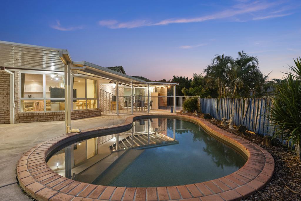 44 Quigan Tce, Highland Park, QLD 4211