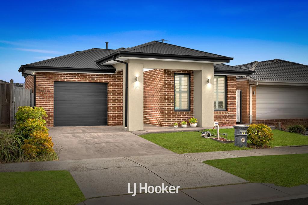 19 Limonium Cres, Lyndhurst, VIC 3975