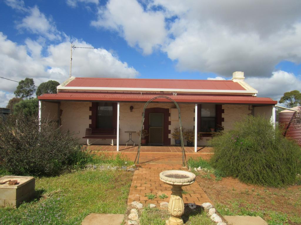 35 Watkins Rd, Peterborough, SA 5422