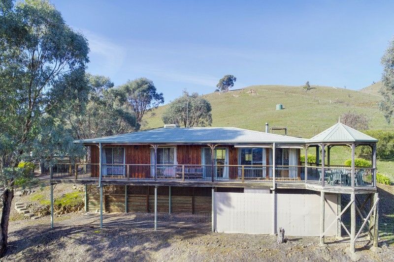 19 Hutchinsons Rd, Bonnie Doon, VIC 3720