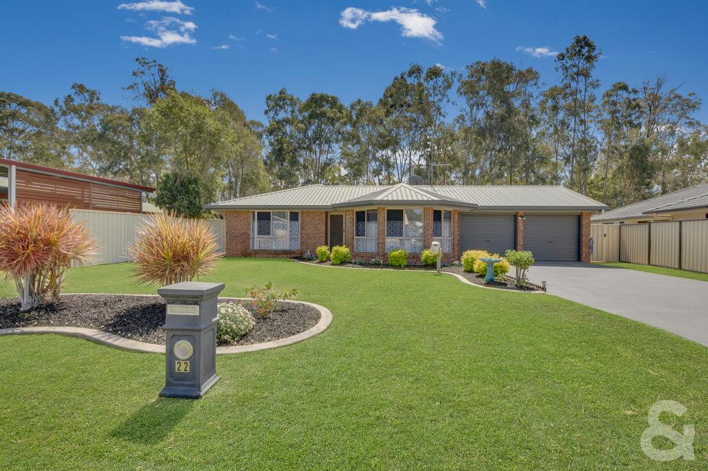 22 HAMILTON DR, CLINTON, QLD 4680