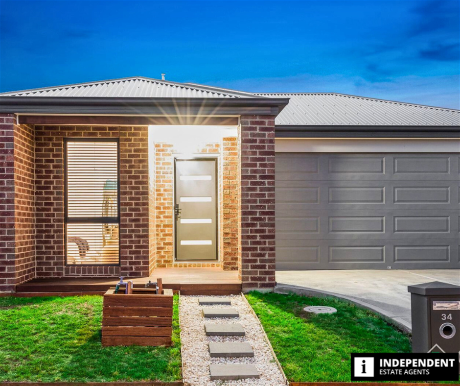 34 Benedetto Cres, Cranbourne East, VIC 3977