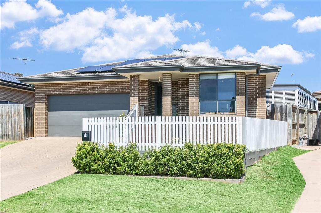 16 Gardiner Cres, Elderslie, NSW 2570