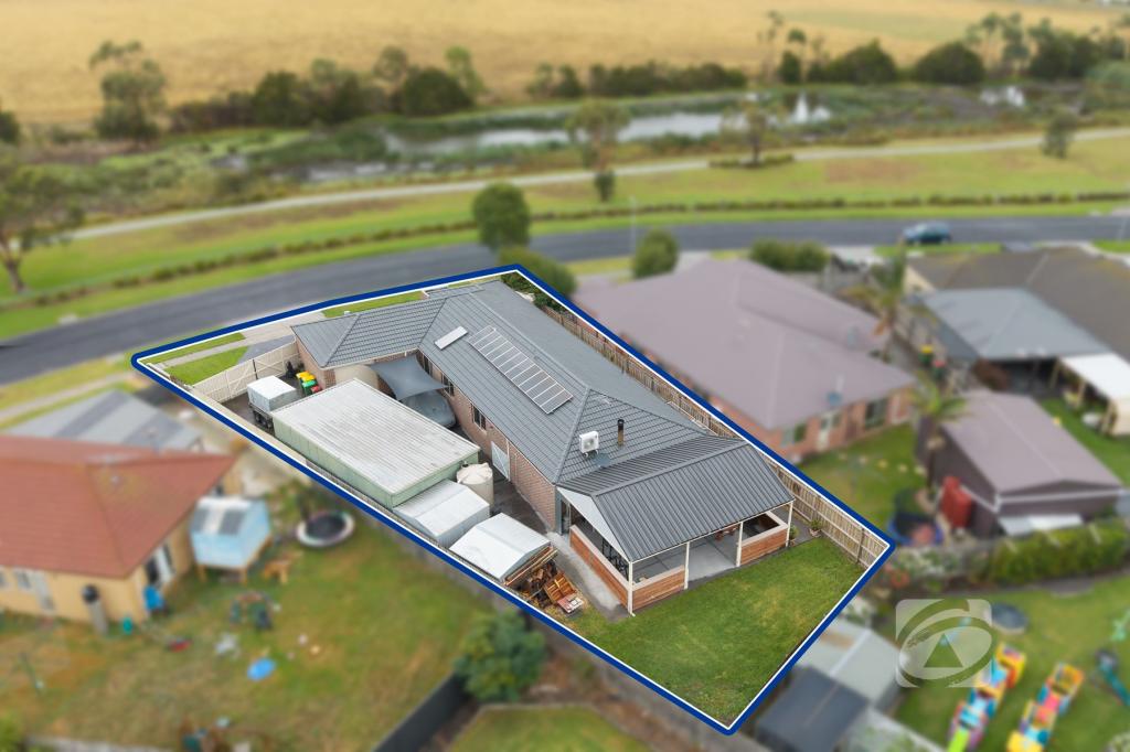 36 Bailey Bvd, Koo Wee Rup, VIC 3981