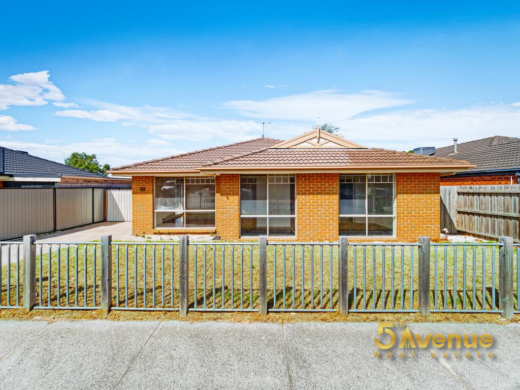 54 Courtenay Ave, Cranbourne North, VIC 3977