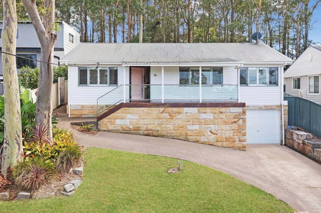 25 Aldinga Dr, Wamberal, NSW 2260