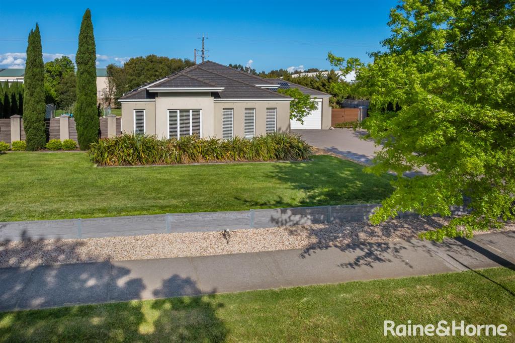 39 Chessy Park Dr, New Gisborne, VIC 3438