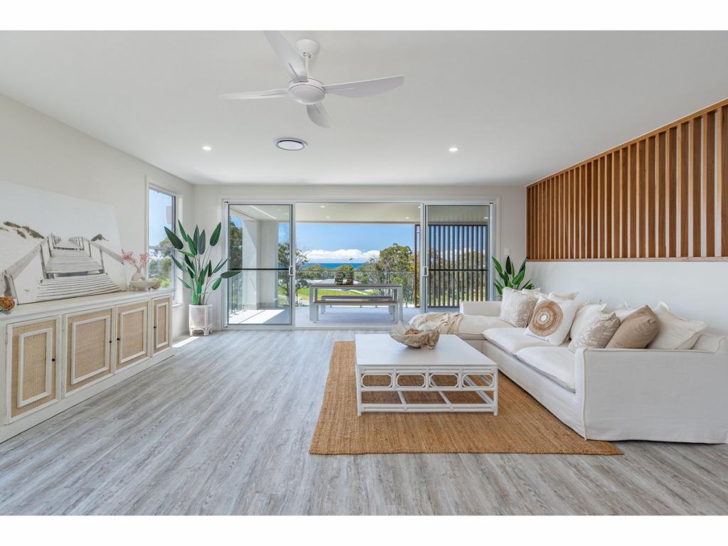 4 Silk Cres, Diamond Beach, NSW 2430