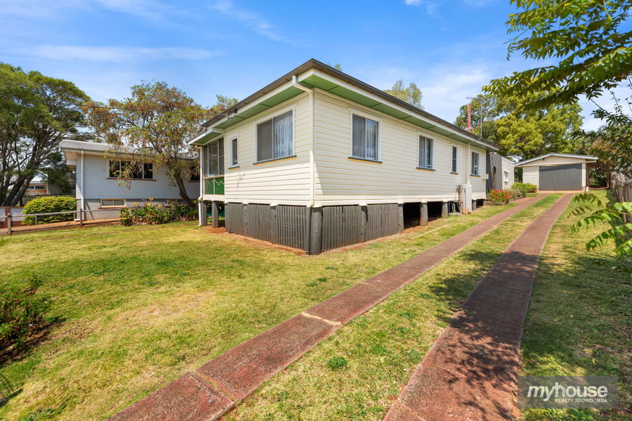 40 Underwood Cres, Harristown, QLD 4350