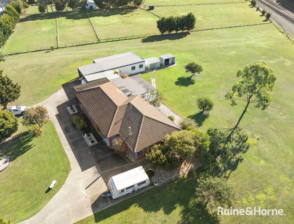 6 Gillespies Lane, Ballan, VIC 3342