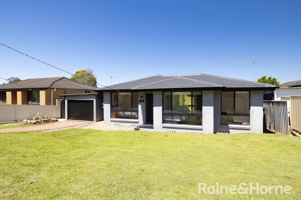 12 Garden Ave, Raymond Terrace, NSW 2324