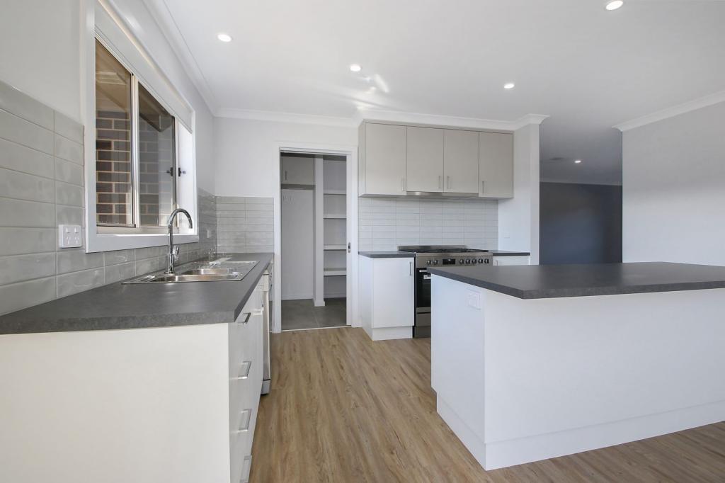 34 Anglesey Way, Thurgoona, NSW 2640