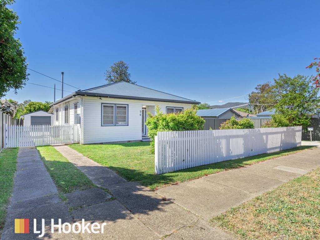 36 Vera St, South Tamworth, NSW 2340