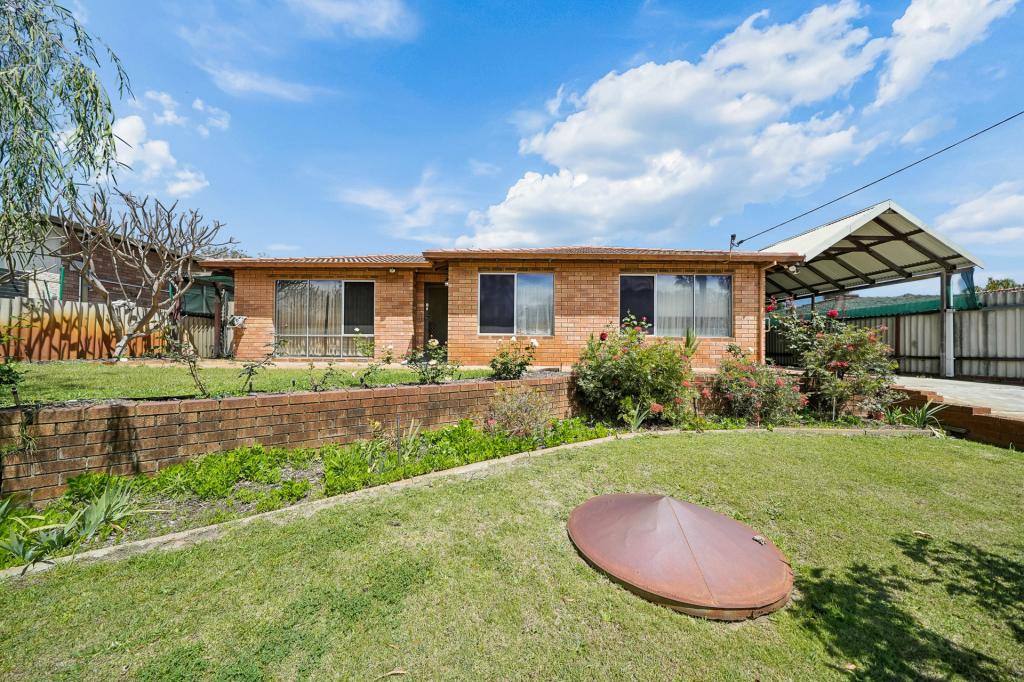 9 Tuart Pl, Yangebup, WA 6164