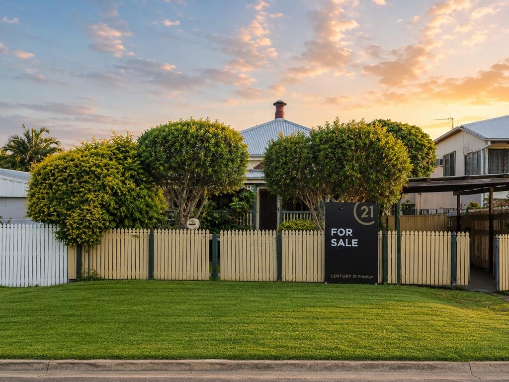 14 Cowley St, West End, QLD 4810
