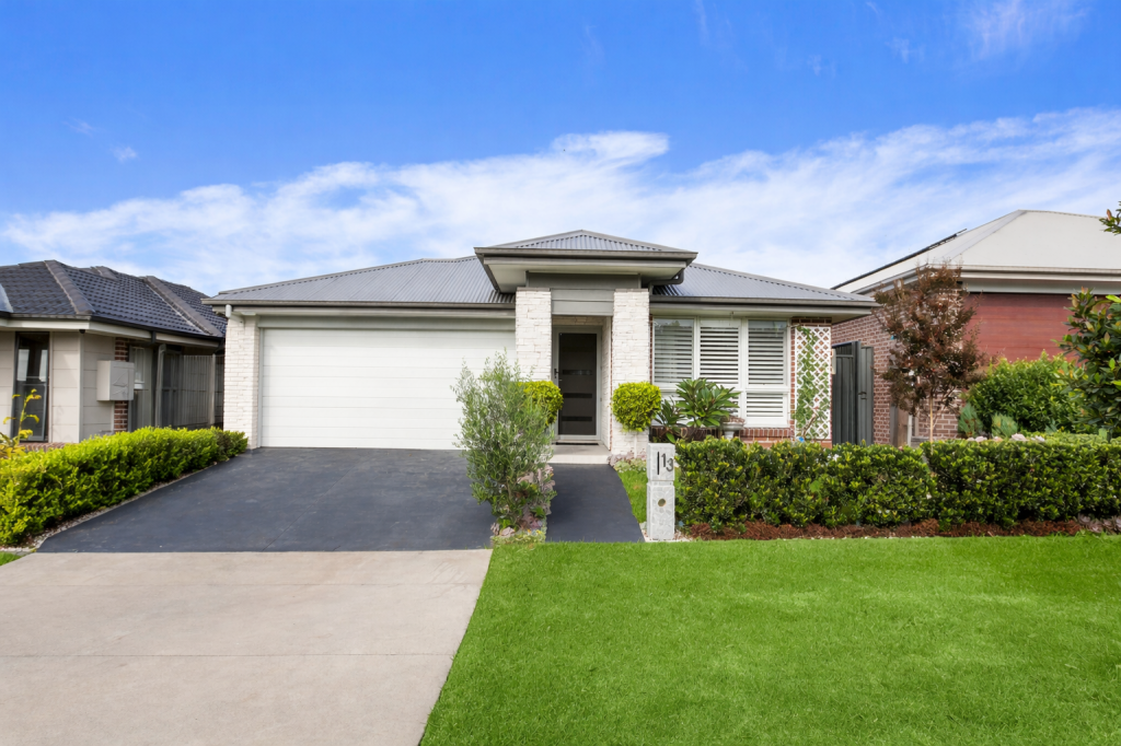 13 BOTTLEBRUSH DR, CALDERWOOD, NSW 2527