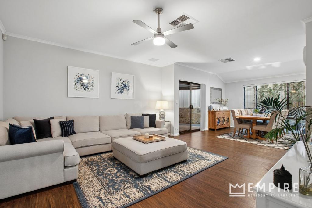 8 Katsura Gdns, Lake Coogee, WA 6166