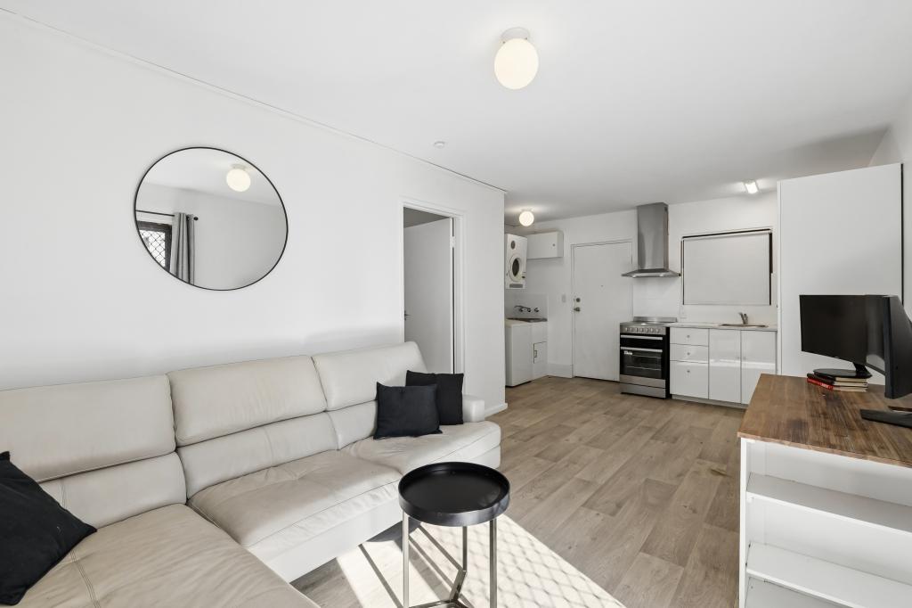 6/76 KING GEORGE ST, VICTORIA PARK, WA 6100