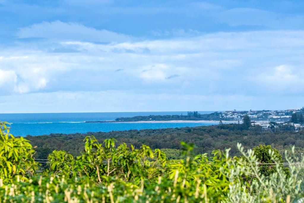 42 Walter Cres, Banora Point, NSW 2486