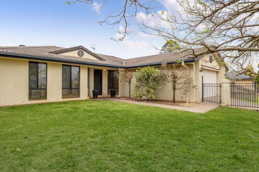 34 Banksdale Dr, Middle Ridge, QLD 4350