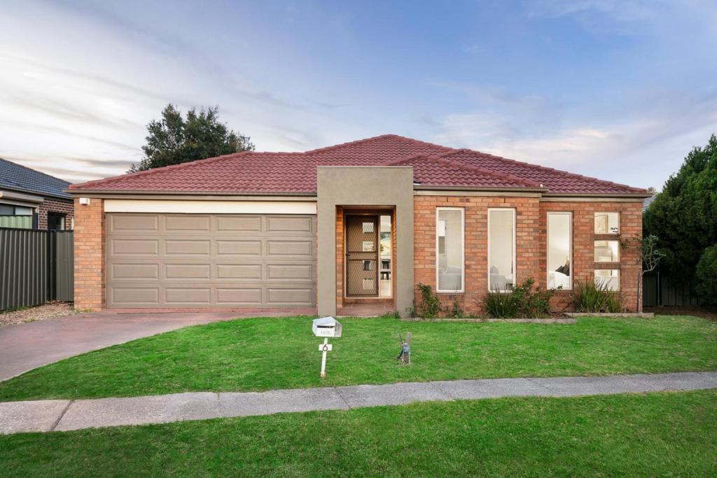 6 KALORAMA ST, GREENVALE, VIC 3059