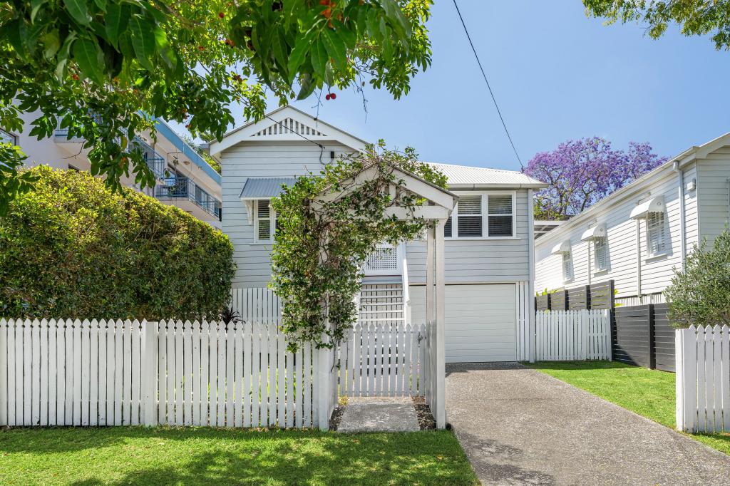 19 Camden St, Albion, QLD 4010