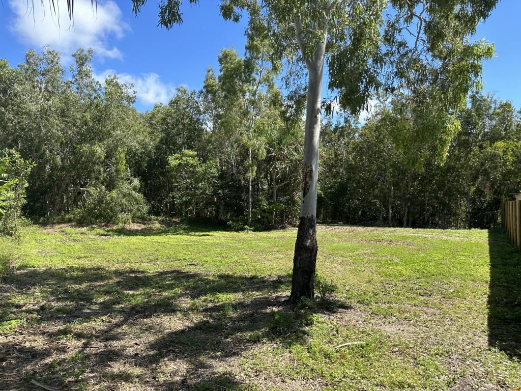 16 Pandanus Dr, Horseshoe Bay, QLD 4819