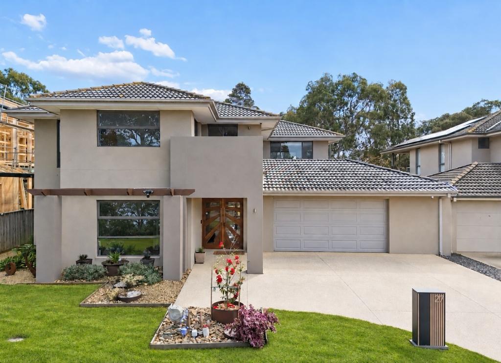 27 Niblick Cct, Sandhurst, VIC 3977