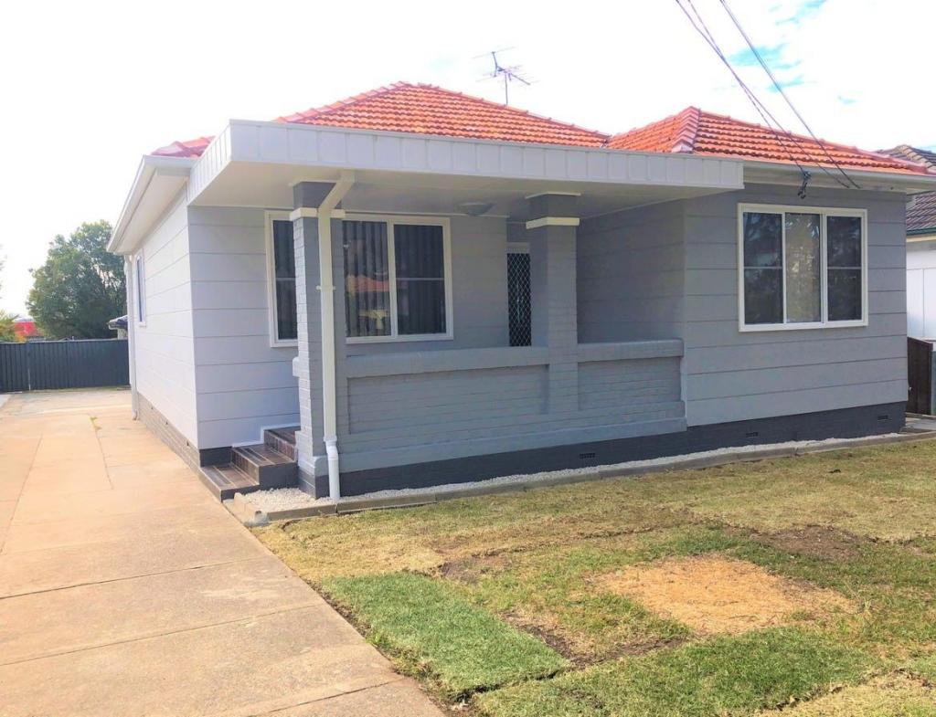 27 Payten Ave, Roselands, NSW 2196