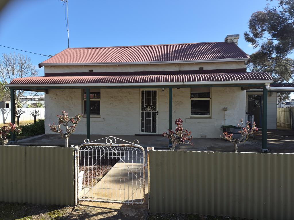 19 Kitchener St, Peterborough, SA 5422