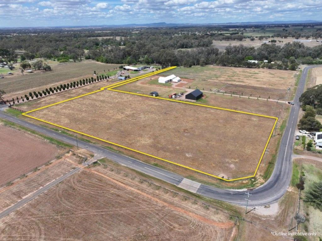 24 College Rd, Forbes, NSW 2871
