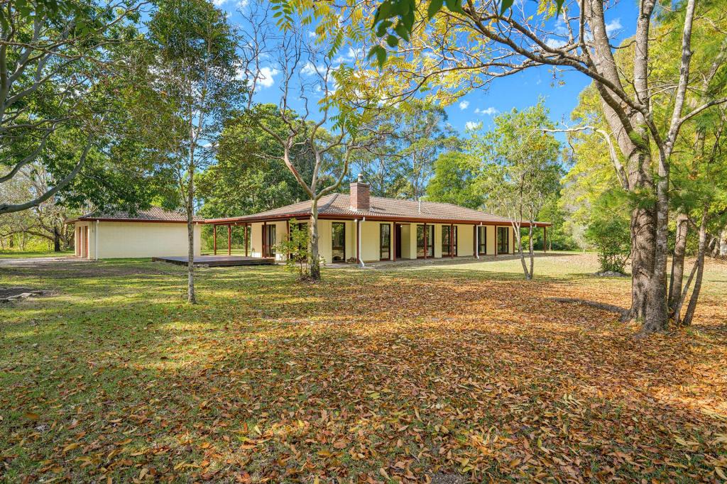 599 Beranghi Rd, Crescent Head, NSW 2440