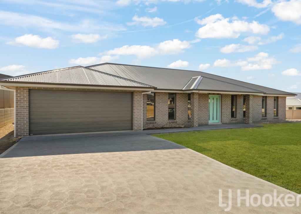 19 Darvall Dr, Kelso, NSW 2795