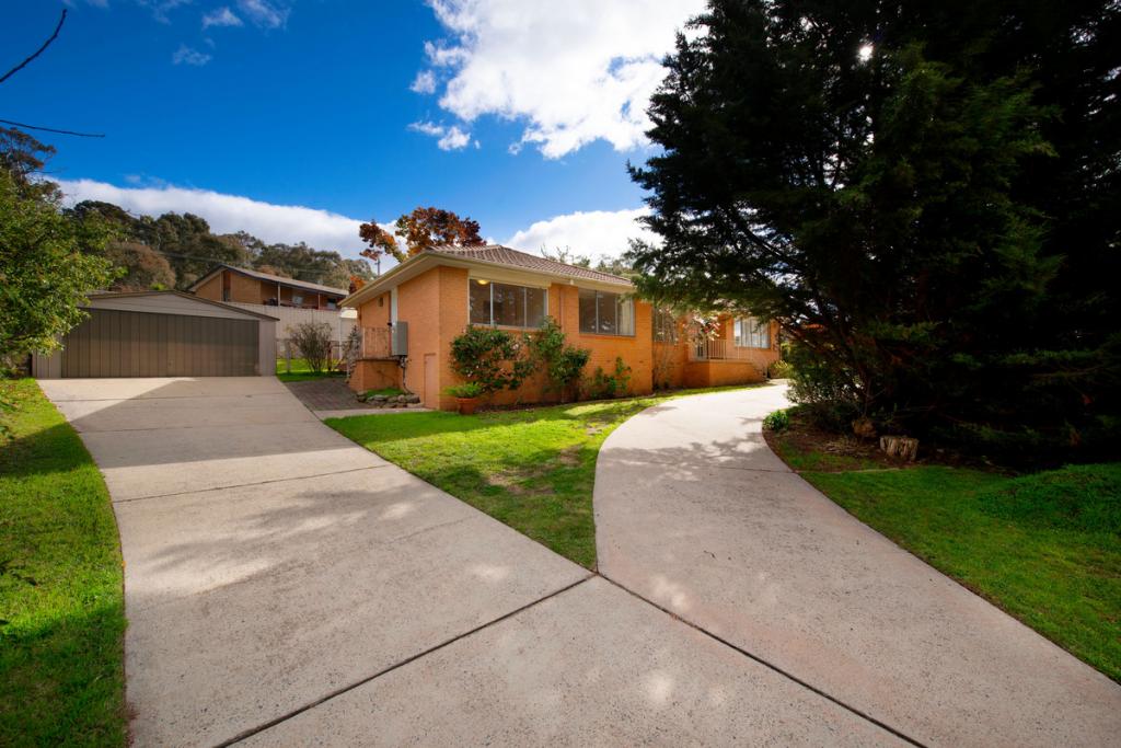 62 Magrath Cres, Spence, ACT 2615
