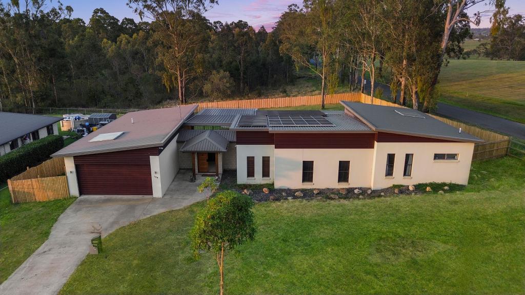 126 CARRIGAN WAY, GLENEAGLE, QLD 4285