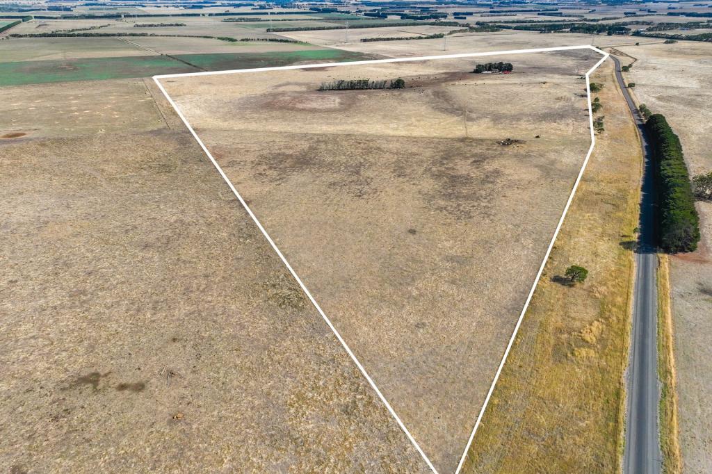 2 Bostocks Rd, Woolsthorpe, VIC 3276