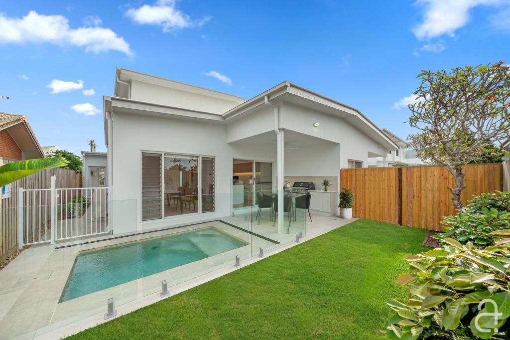 2/5 ILAROO CRES, WARANA, QLD 4575