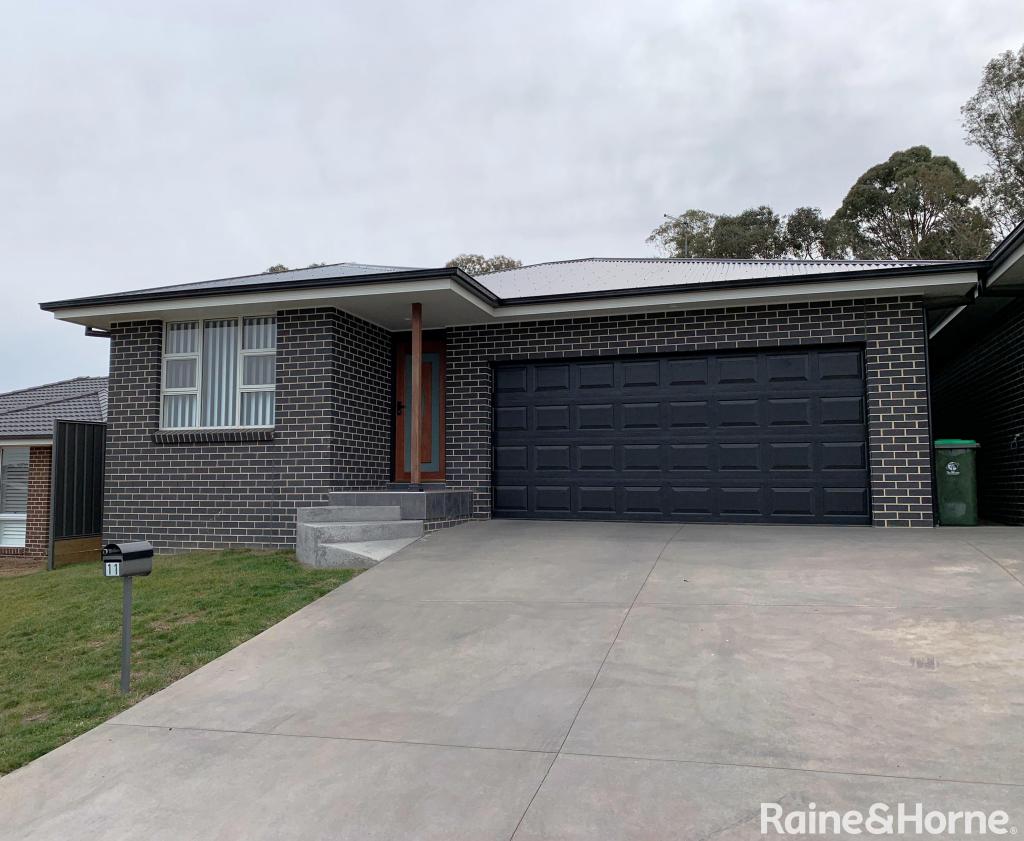 11 Young St, Orange, NSW 2800