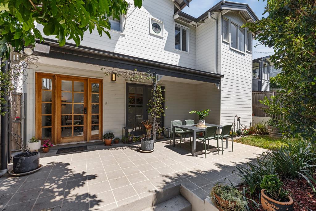 293 Wynnum Rd, Norman Park, QLD 4170