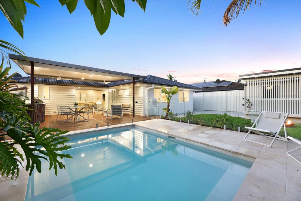 56 Southlake Dr, Varsity Lakes, QLD 4227