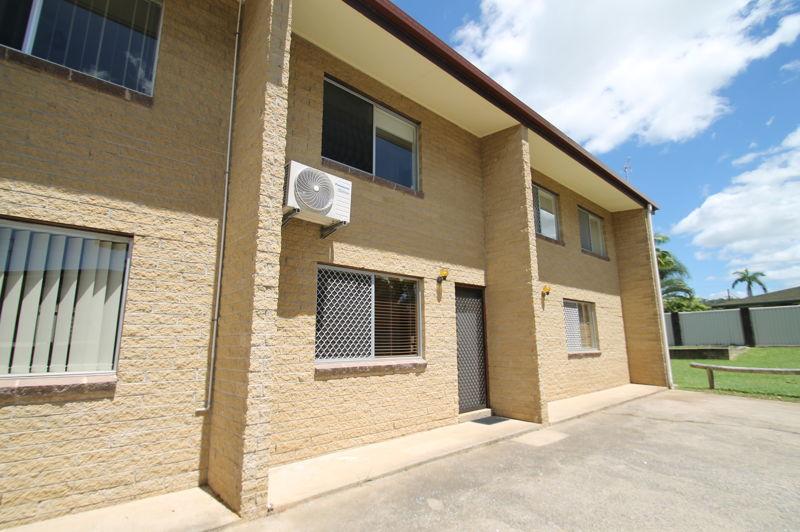 3/37 J HICKEY AVE, CLINTON, QLD 4680